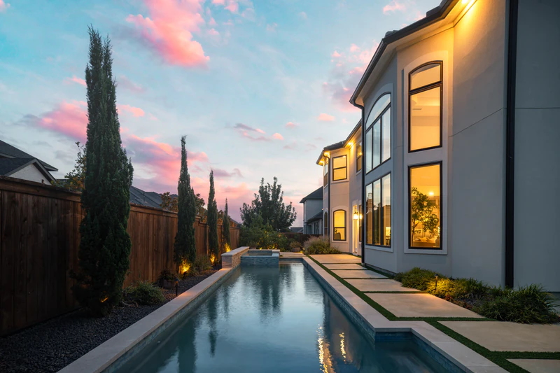 2121 Normandy Circle — 27