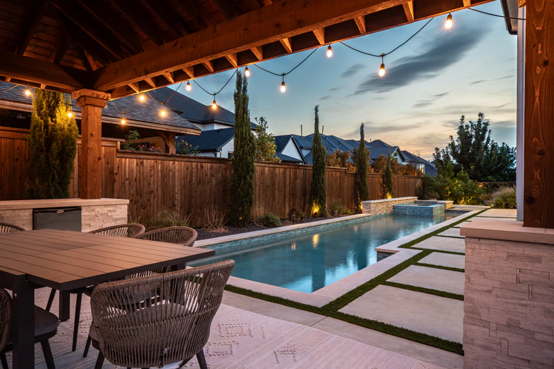 2121 Normandy Circle — 28