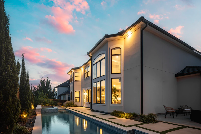 2121 Normandy Circle — 40